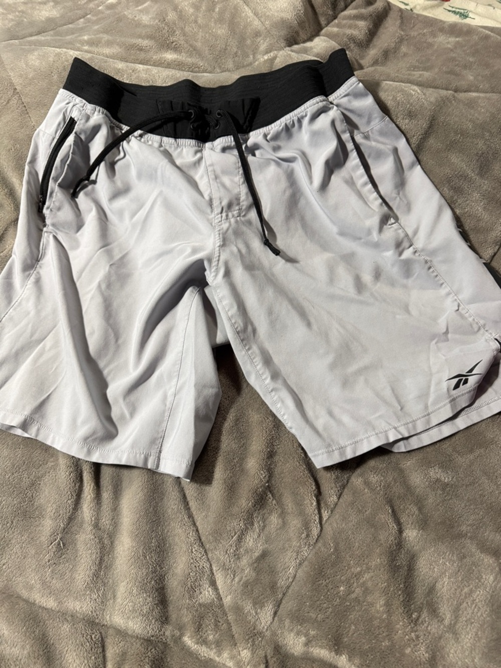 Reebok Men's Light Gray Athletic Shorts with Black Waistband